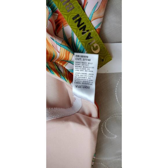 Gianni Bini Swimsuit Size Small Tropical Halter One Piece Birds of Paradise NWT - Picture 4 of 10